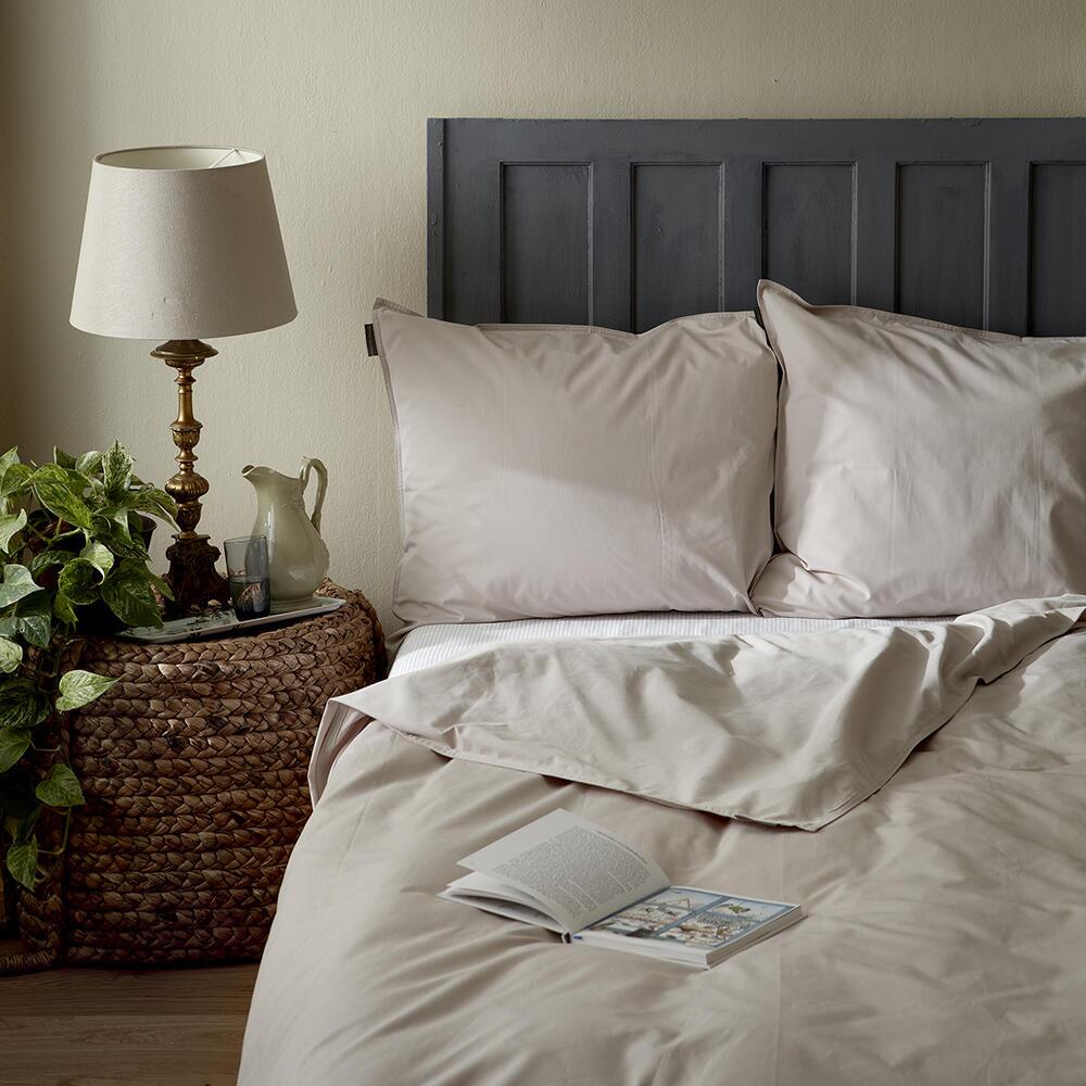 Løft dig op sofistikeret valg Jim Lyngvild design økobomuld sengetøj 140X200 CM – Sand - Tinedot - Dit  bæredygtige valg